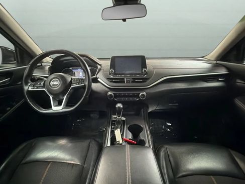Used 2021 Nissan Altima 2.0 SR FWD image 9