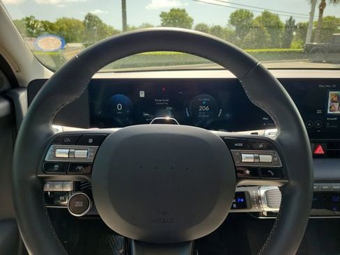 Used 2025 Hyundai Ioniq 5 SEL image 22