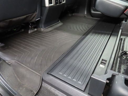 Used 2022 Ford F350 Lariat w/ Black Appearance Package image 66