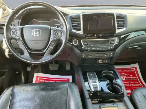 Used 2018 Honda Pilot Elite image 15