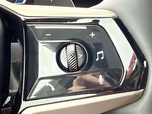 Used 2025 BMW X3 xDrive30i image 38