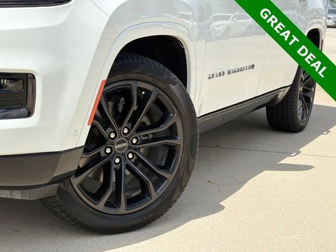 Used 2024 Jeep Grand Wagoneer Series II w/ Quick Order Packagew 28T AWD/4WD image 10