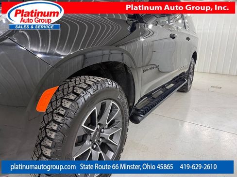 Used 2021 Chevrolet Suburban Z71 w/ Z71 Signature Package AWD/4WD image 46