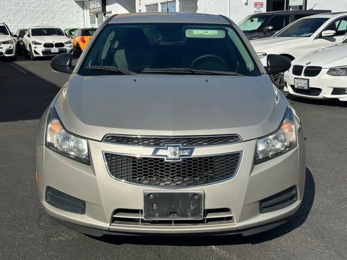 Used 2014 Chevrolet Cruze LS image 8