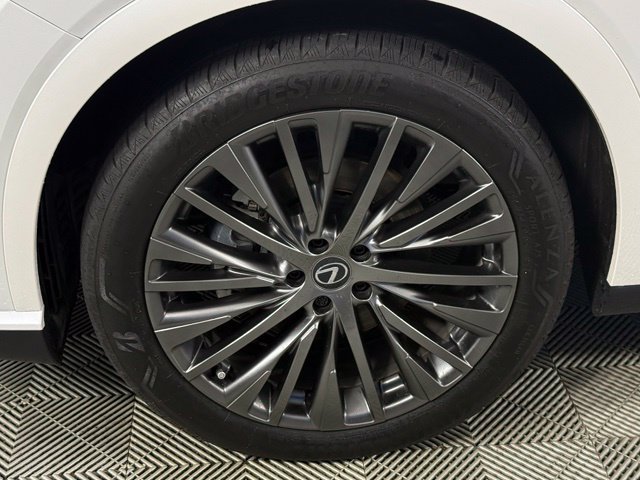 Used 2024 Lexus RX 350 w/ Accessory Package (K3) AWD/4WD image 16