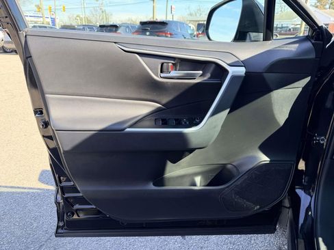 Certified 2025 Toyota RAV4 XLE w/ Convenience Package image 16