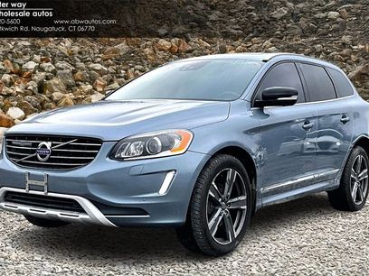 Used 2017 Volvo XC60 T6 Dynamic w/ Advanced Package
