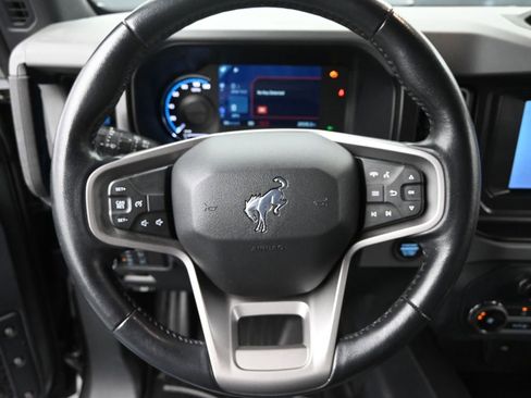 Used 2022 Ford Bronco Black Diamond image 15