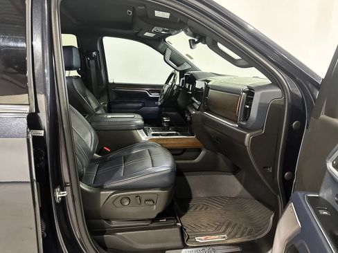 Used 2022 Chevrolet Silverado 1500 High Country w/ Z71 Off-Road Package AWD/4WD image 22