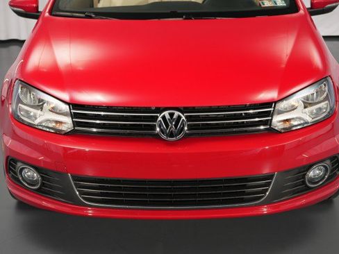 Used 2013 Volkswagen Eos Komfort FWD image 11
