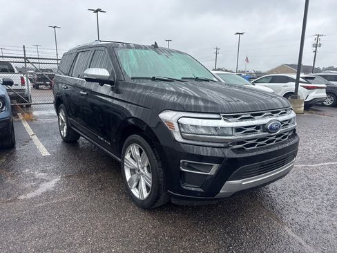 Used 2023 Ford Expedition Platinum image 1