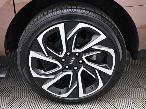 New 2026 Lincoln Navigator L Black Label image 20