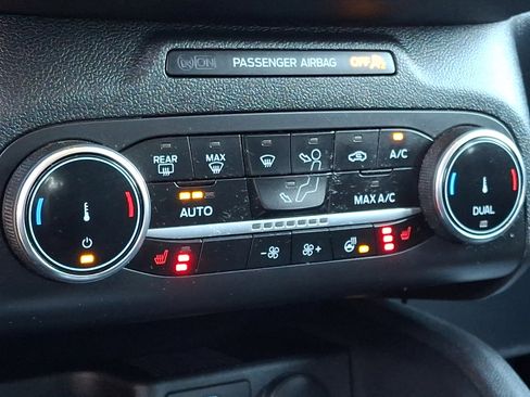 Certified 2023 Ford Escape Active AWD/4WD image 19