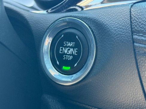 Used 2023 Buick Encore GX Select w/ Sport Touring Package FWD image 21