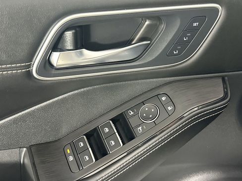 Certified 2021 Nissan Rogue Platinum AWD/4WD image 13