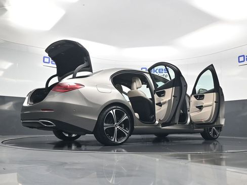 Used 2023 Mercedes-Benz C 300 Sedan image 60