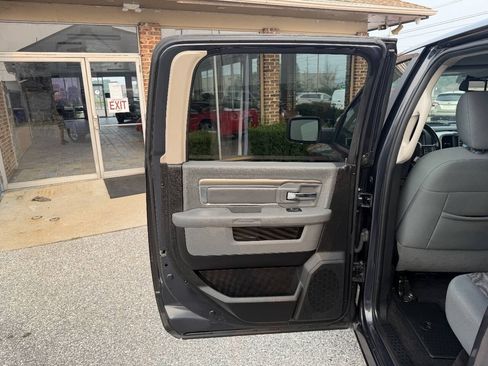 Used 2018 RAM 1500 Big Horn AWD/4WD image 18