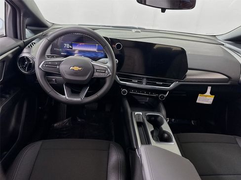 New 2026 Chevrolet Equinox EV LT w/ Comfort Package image 2