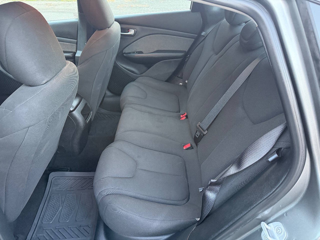 Used 2013 Dodge Dart SE w/ Value Group FWD image 10
