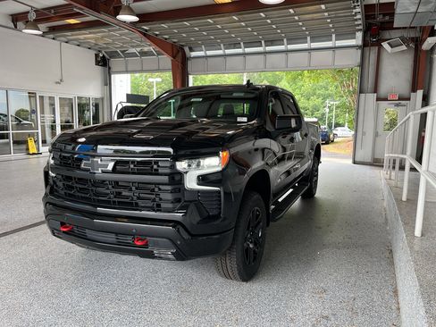 New 2026 Chevrolet Silverado 1500 LT Trail Boss w/ LT Trail Boss Premium Package AWD/4WD image 4