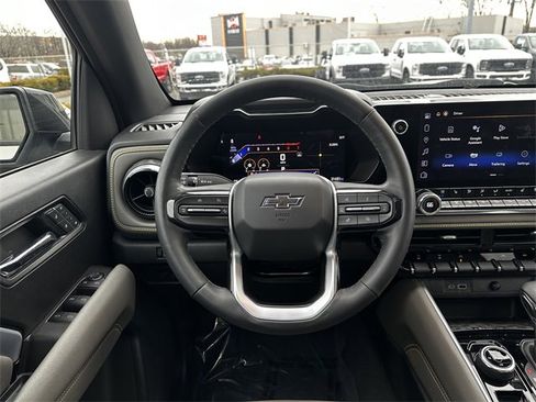 Used 2023 Chevrolet Colorado ZR2 w/ ZR2 Convenience Package III image 14