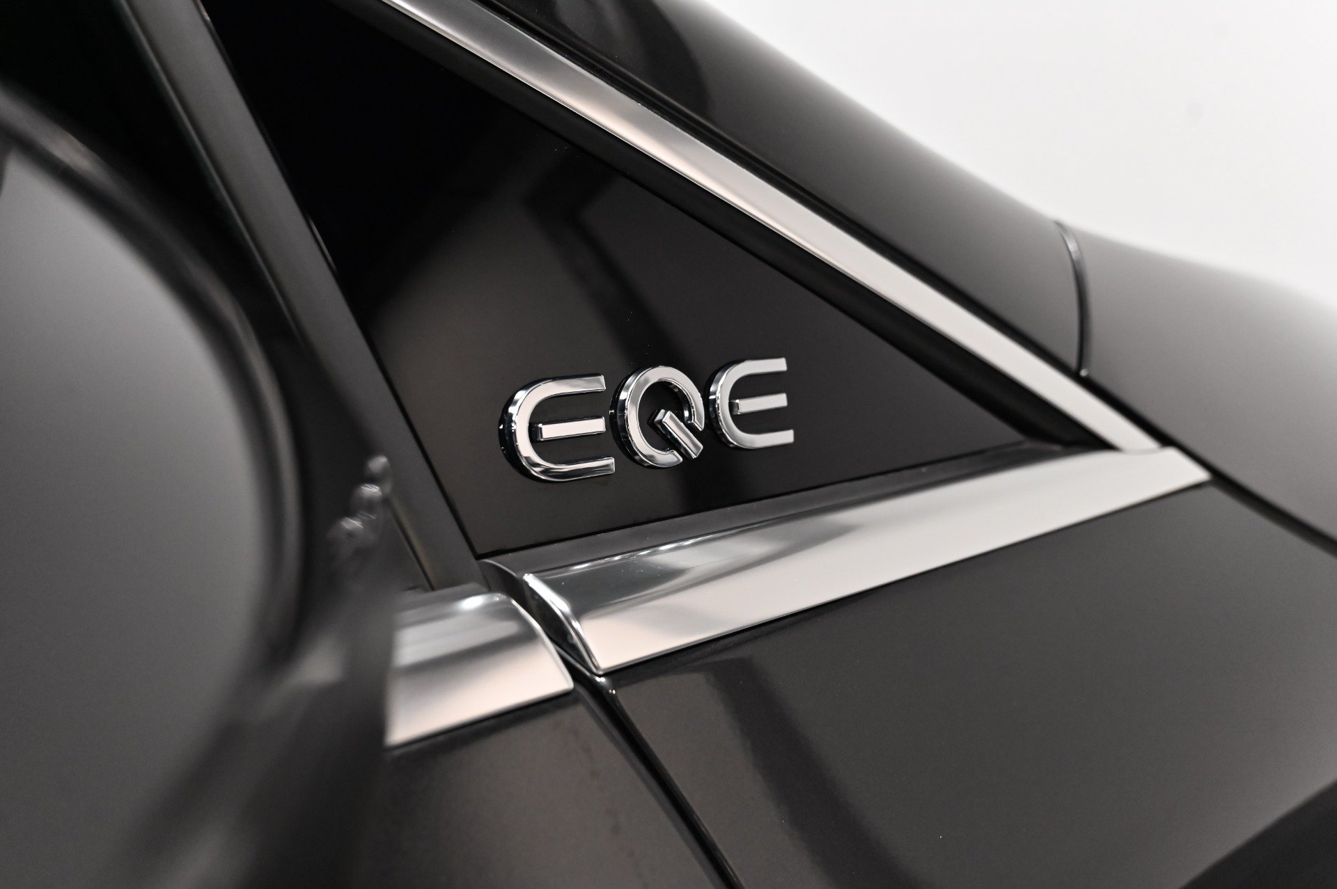 Used 2023 Mercedes-Benz EQE 350+ 4MATIC Sedan image 57