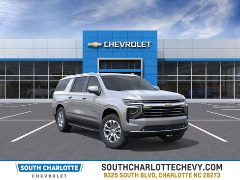 New 2026 Chevrolet Suburban LT w/ Comfort Package AWD/4WD image 1