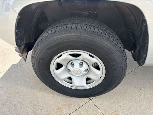 Used 2022 Toyota Tacoma SR5 image 12