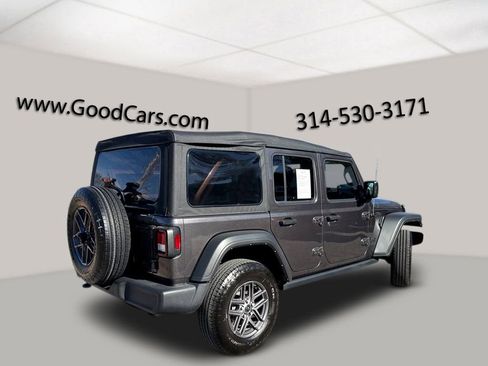 Certified 2021 Jeep Wrangler Unlimited Willys image 2