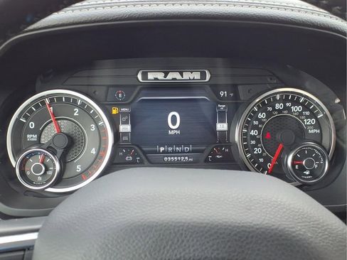 Used 2024 RAM 2500 Laramie AWD/4WD image 26