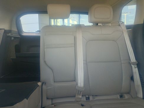 Used 2022 Lincoln Corsair AWD w/ Equipment Group 101A image 30