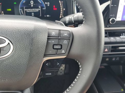 Certified 2026 Toyota Camry SE FWD image 24