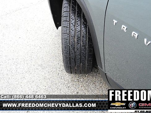 Used 2023 Chevrolet Traverse LT FWD image 44