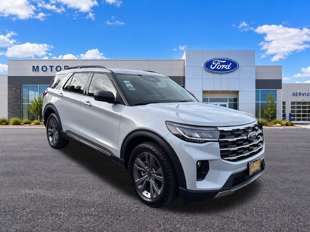 Used 2025 Ford Explorer Active w/ Active Comfort Package AWD/4WD 360° Tour