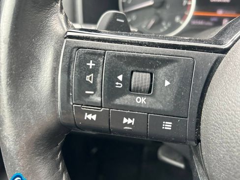 Used 2021 Nissan Rogue S AWD/4WD image 21