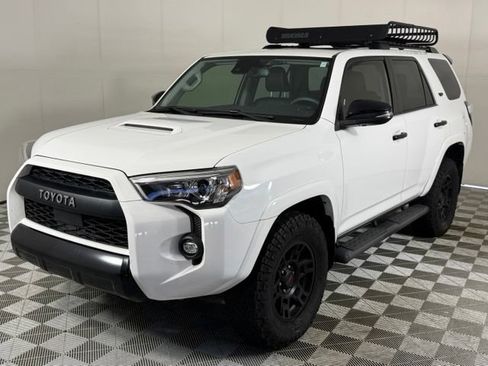 Used 2021 Toyota 4Runner Venture w/ Moonroof Package AWD/4WD image 2