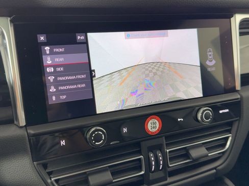 Used 2026 Porsche Macan S image 26