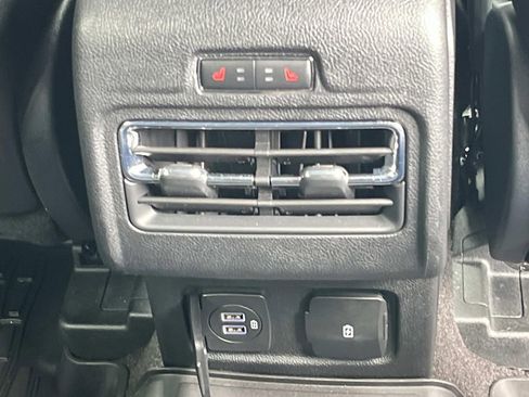 Used 2022 Lincoln Corsair Reserve w/ Equipment Group 201A image 17