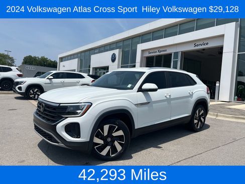 Certified 2024 Volkswagen Atlas Cross Sport SE FWD image 1