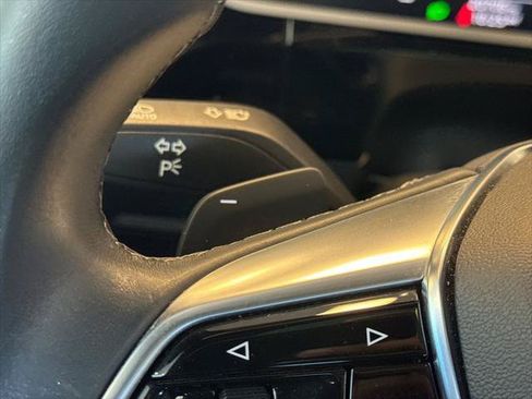 Certified 2024 Audi Q8 e-tron Premium AWD/4WD image 34