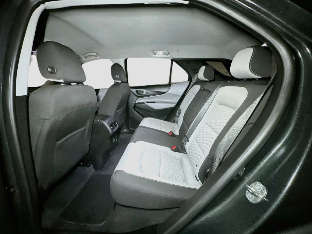 Used 2021 Chevrolet Equinox LS w/ LS Convenience Package AWD/4WD image 22