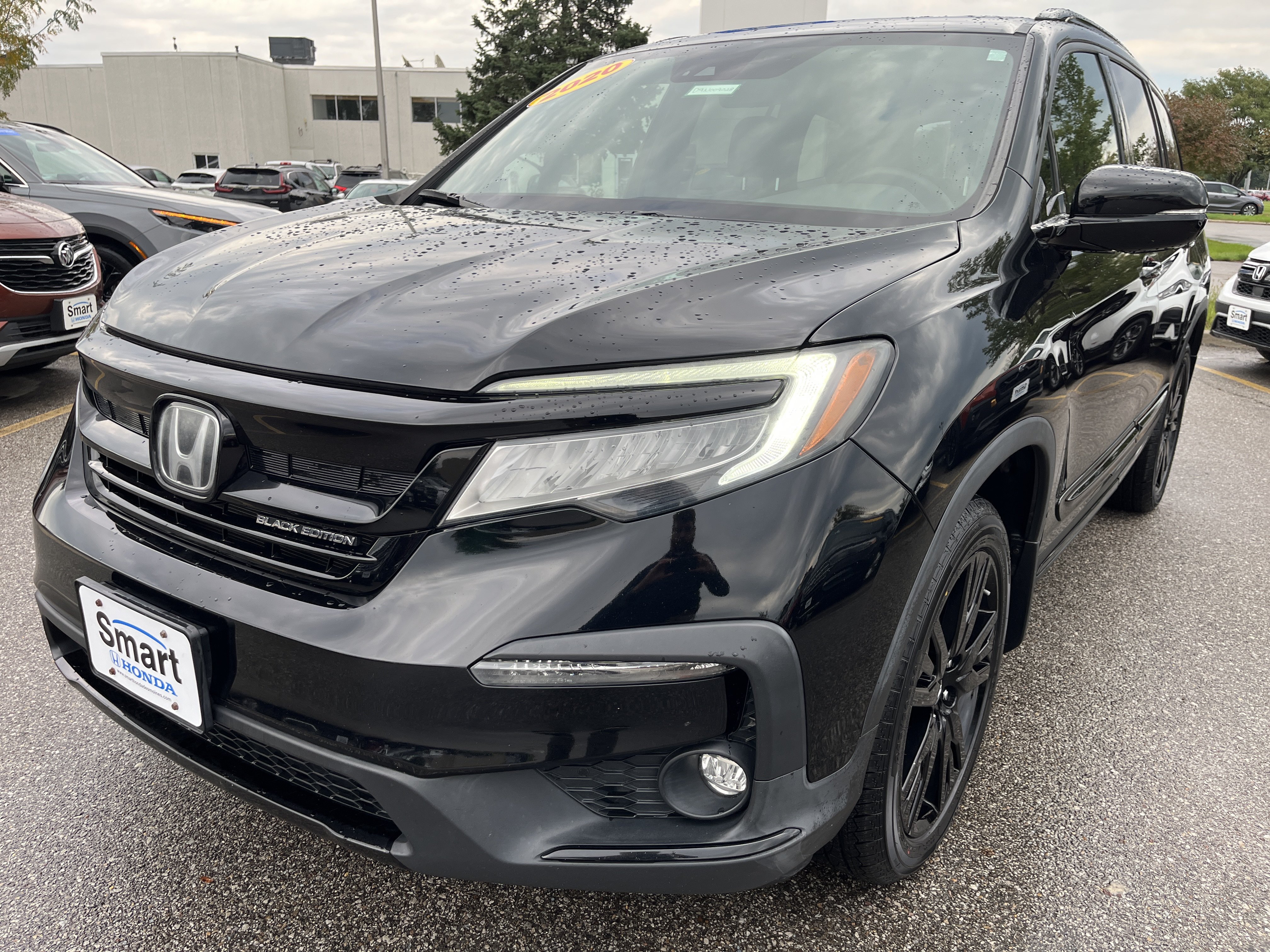 Used 2020 Honda Pilot Black Edition image 2