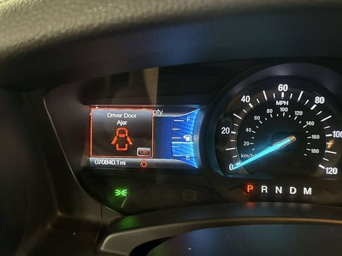 Used 2017 Ford Expedition XLT w/ Equipment Group 202A RWD image 18