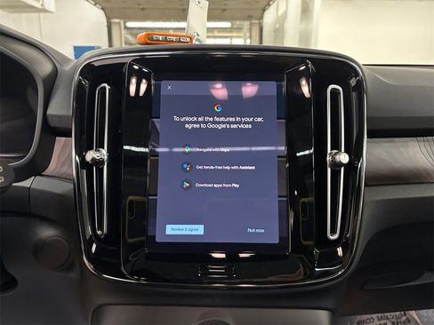 Certified 2023 Volvo XC40 Recharge Ultimate w/ Protection Package Premier image 22