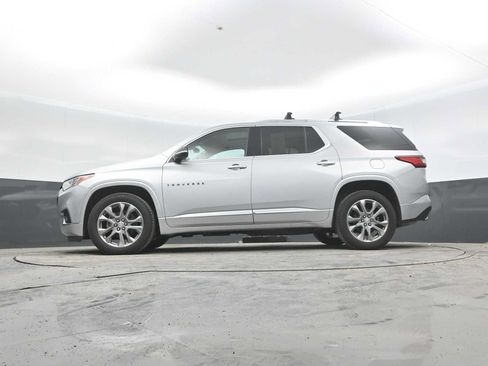 Used 2019 Chevrolet Traverse Premier w/ LPO, Blackout Package AWD/4WD image 45