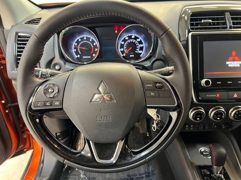 Used 2023 Mitsubishi Outlander Sport LE AWD/4WD image 19