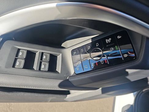 Used 2025 Audi Q5 Premium Plus w/ Premium Plus image 11