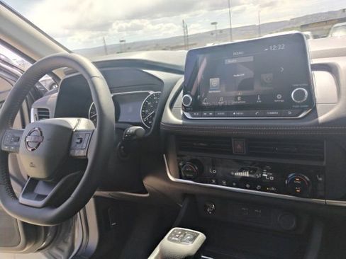 New 2026 Nissan Rogue SV AWD/4WD image 17