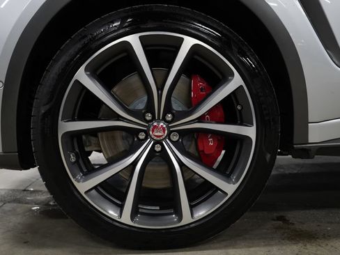 Used 2019 Jaguar F-PACE SVR AWD/4WD image 33