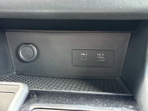 Used 2024 Nissan Pathfinder SV FWD image 12